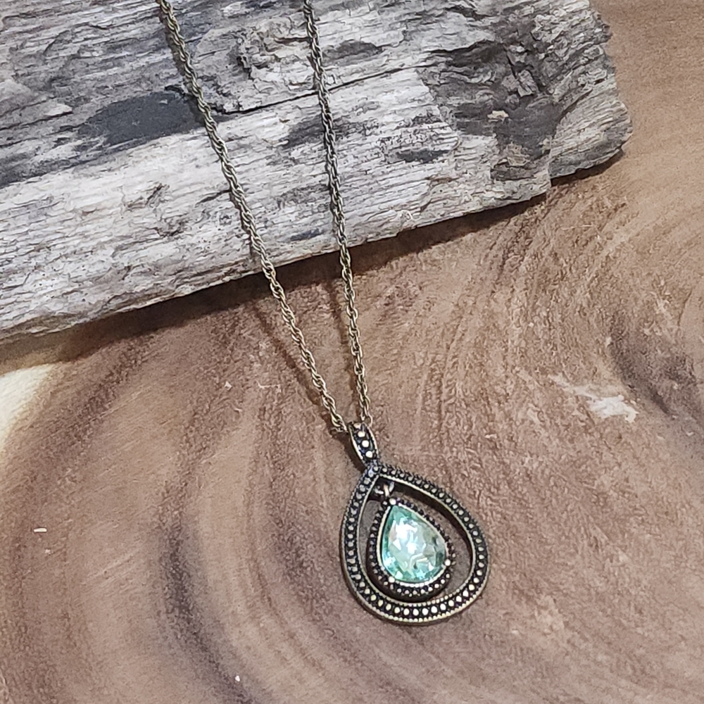 Vintage Bronze Toned Chain Necklace With A Teardrop Pendant